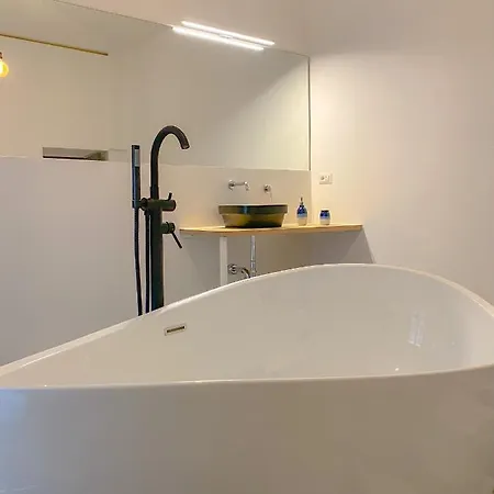 Orsini Home- Manfredi Homes&villas مانفريدونيا