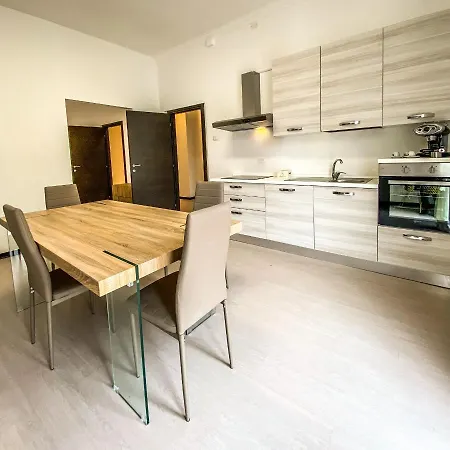 Orsini Home- Manfredi Homes&villas * 曼弗雷多尼亚