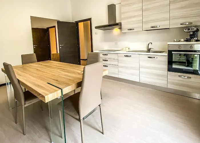 Orsini * 曼弗雷多尼亚